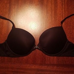 Fabulous by Victoria's Secret plunge bra